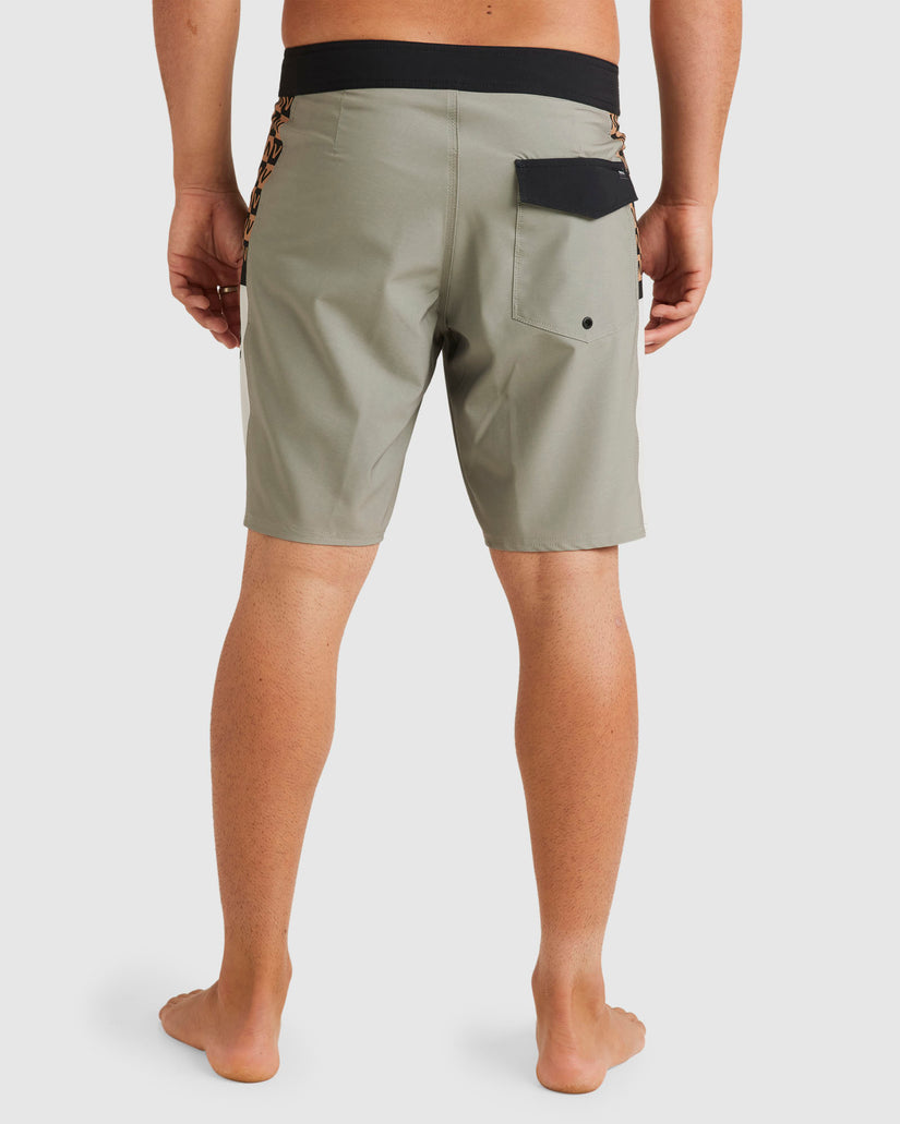 Mens Apex 2 18" Boardshorts