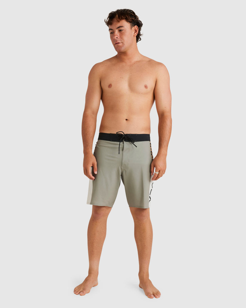 Mens Apex 2 18" Boardshorts