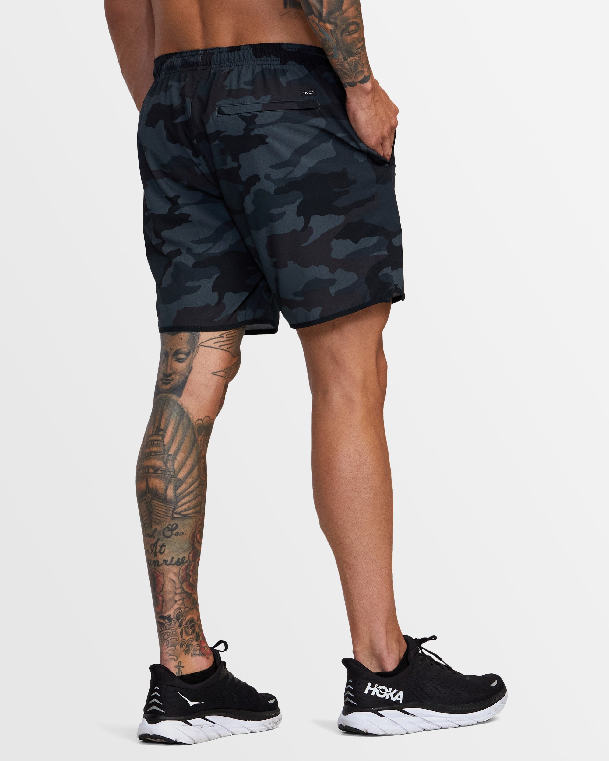 Mens Yogger Stretch 17 Walk Shorts Camo RVCA AU